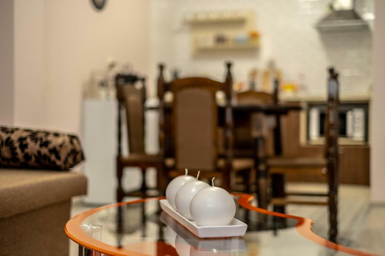 Alex Apartment 벨린그래드 외부 사진