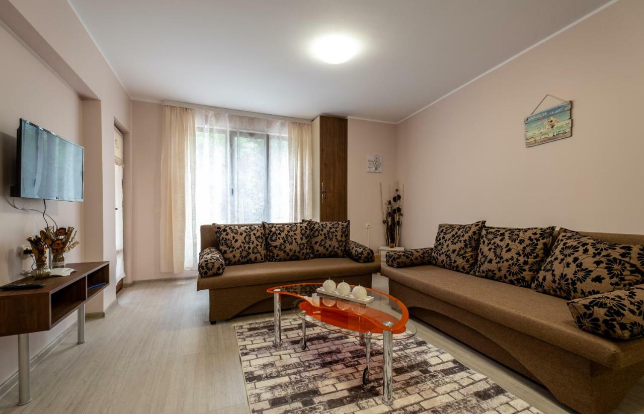 Alex Apartment 벨린그래드 외부 사진