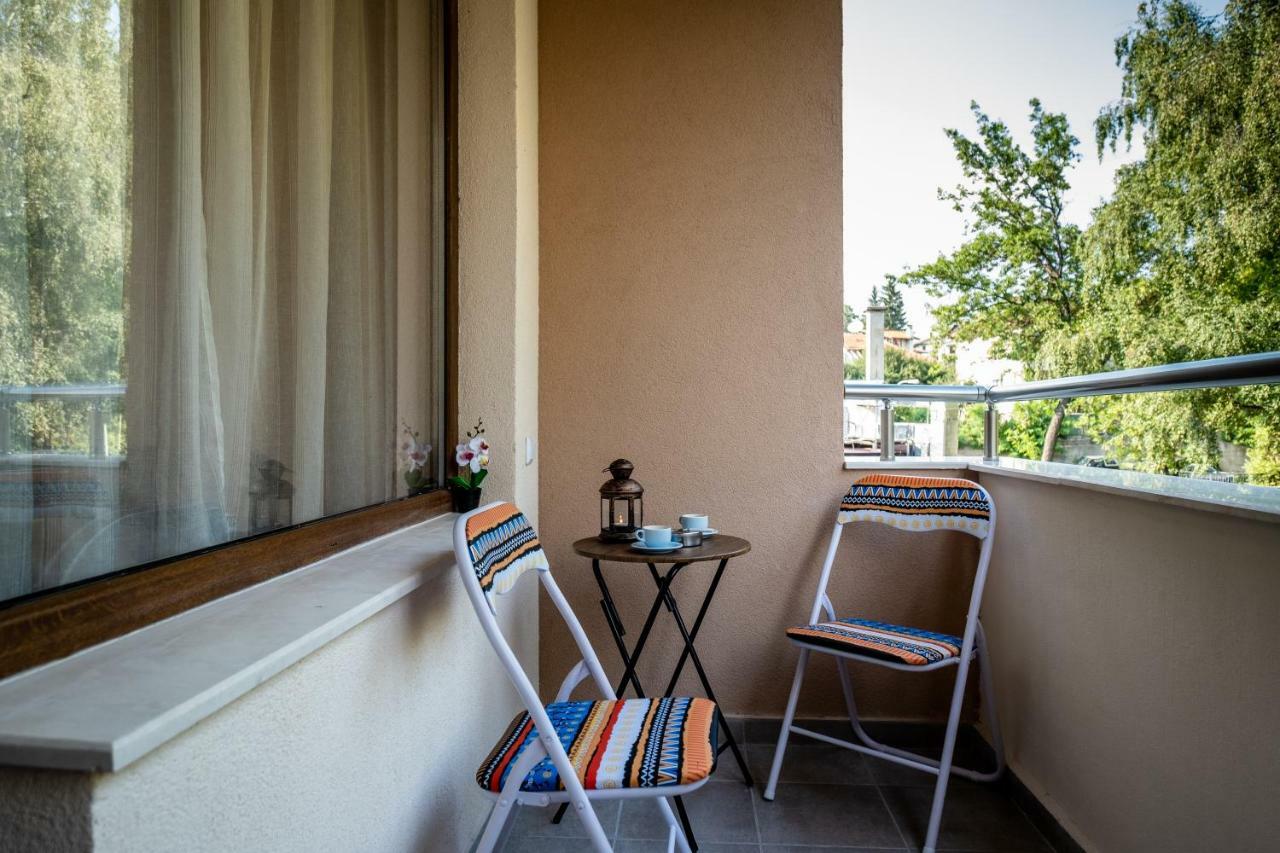 Alex Apartment 벨린그래드 외부 사진